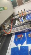 本厂有全新两台工业级高速激光机，带客户业