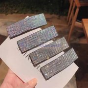 本厂承接各种饰品机器点钻，保质保量出货快