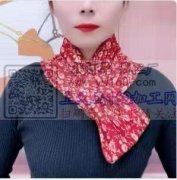 寻找图上这两种款式的围巾，每款各一万