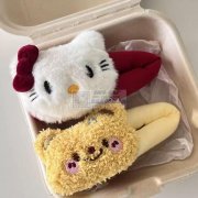 找寻如图所示这两款发夹产品生产厂家，或者辅料，