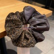 找寻图上这个几款发圈成品工厂，如图所示，