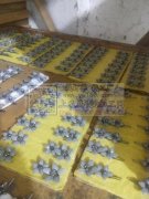 本厂承接各种饰品点钻加工，价格实惠，诚信