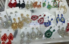 【电商公司】找做如图这种耳环工厂合作，