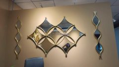 本厂专业承接各种铁艺镜柜挂镜喷漆工艺加工