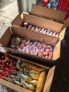 承接各种手工，我们有60多号人。