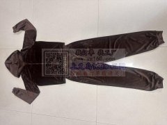 寻找带人包装的或者专业服装包装的工厂，要