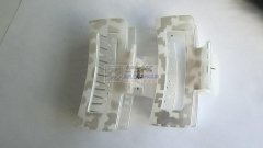 寻做图上此款抓夹的工厂，材质塑胶ABS