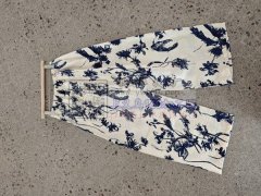 简单两片裤、四片裤和短裤，年前有产能的联