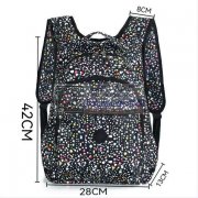 60多名熟练工人做背包斜挎包等常年接订单