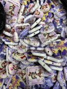 承接各种uv工艺打印。亚克力，魔方卡套，