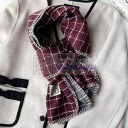 求购图上这三款围巾，数量各204条