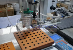 磁性棋子上胶水压磁铁加工