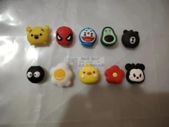 本厂承接pvc公仔挂件，pvc植绒公仔。