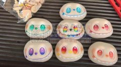 接承玩具，塑胶，五金，玻璃，PVC，公仔