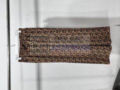 寻找可以长期合作质量交货有保证的加工厂，