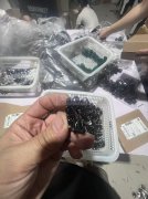 需求量比较大，寻找图上发夹成品，​