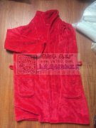 如图浴袍外发，13000件，要有质量意识