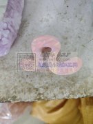 找义乌苏溪附近做亚克力贴片的加工厂，如图