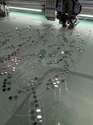 专业电脑珠绣厂，大片叠片一机制作，礼服包包加工
