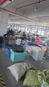 本厂有熟练缝纫技术工20个人左右，制版打