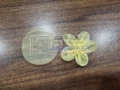 左边是材料，右边是成品，手工缝的