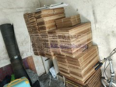 有130块平板，50块戒指版，两把电子秤