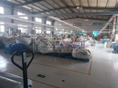 在义乌有开板师傅，采购，做货是在老家做！