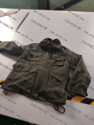 10000套脱卸款工作服外发。可发外地
