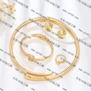 寻图上这个合金饰品套装，谁家有现货或者模具？