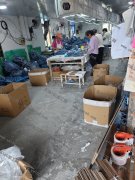 本厂承接服装后道及手工活（打扣，整烫，检