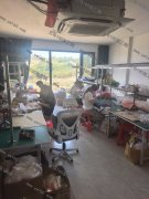 本厂专业承接各类饰品组装加工