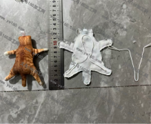 本公司有嗯嗯猫挂件外发，每月出10万，有